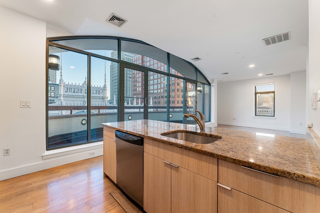 425 Boylston Street # 801