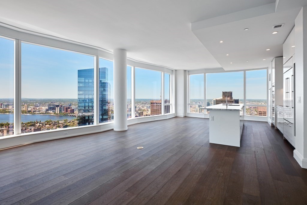 240 Devonshire Street # 4201