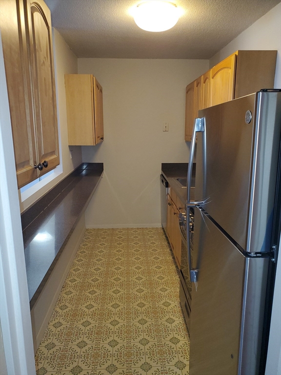 2 Hawthorne Pl # 7B