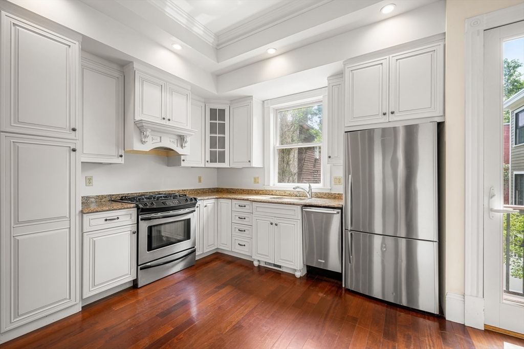 34 Spring St # 1