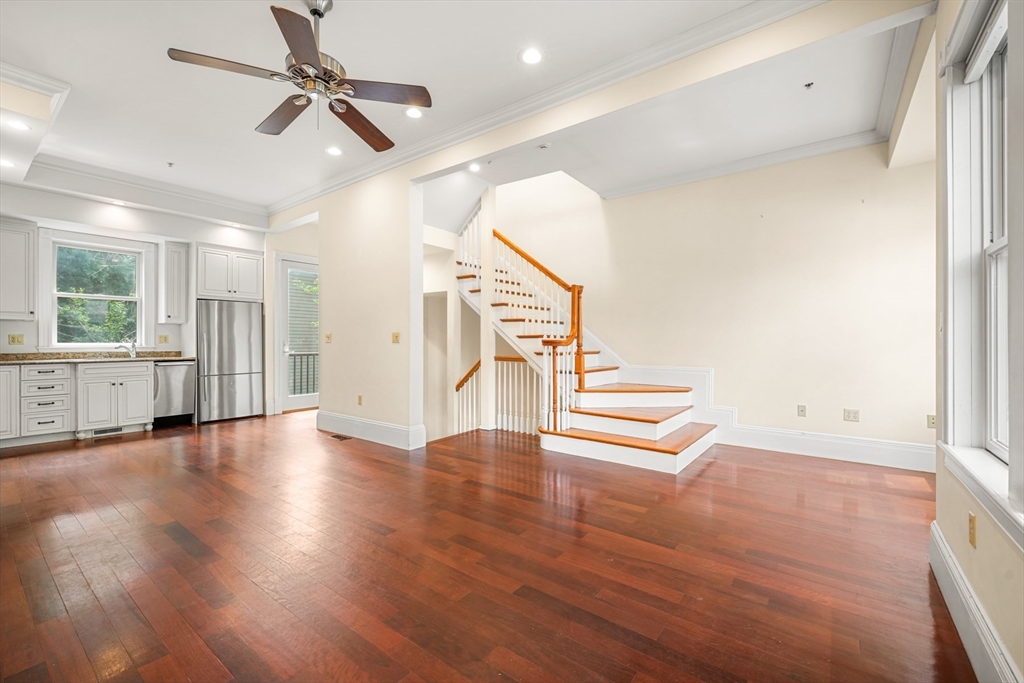34 Spring St # 1