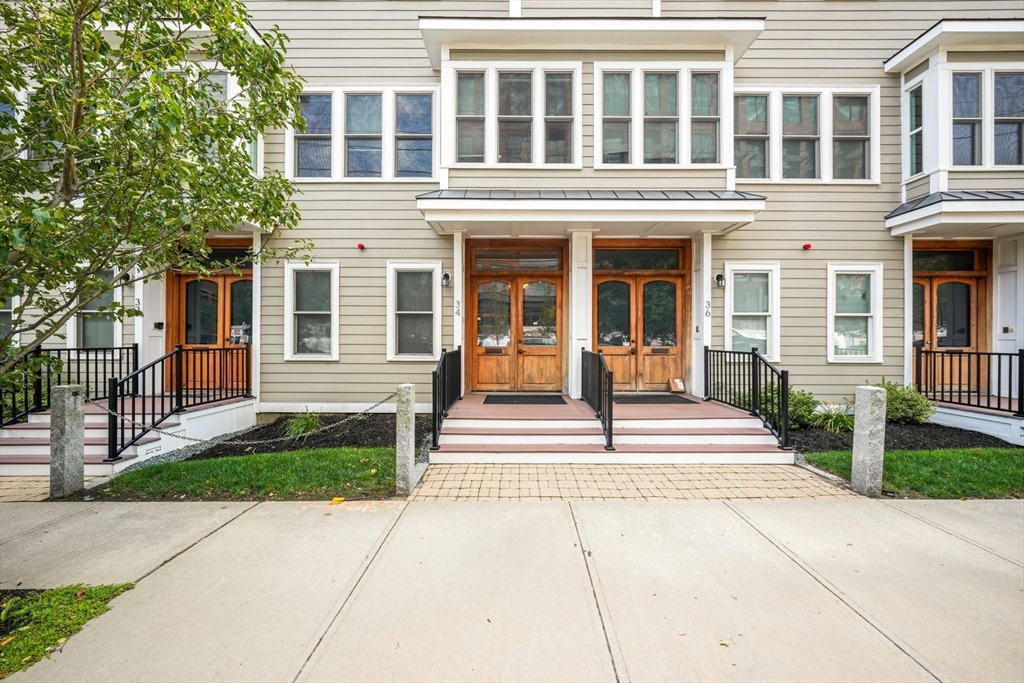 34 Spring St # 1