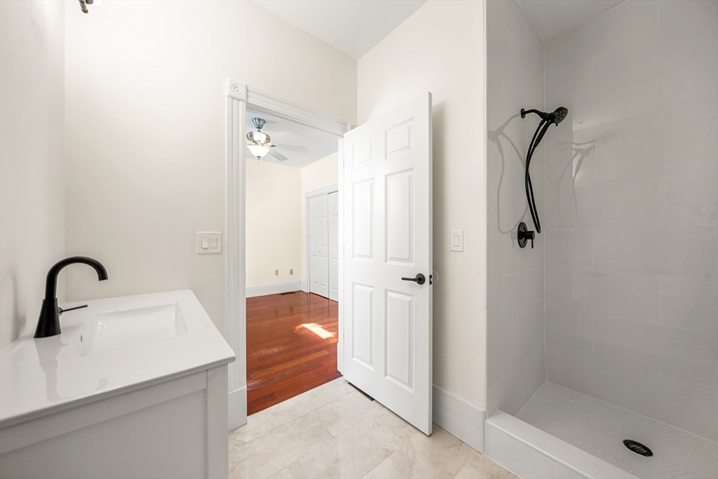 34 Spring St # 1