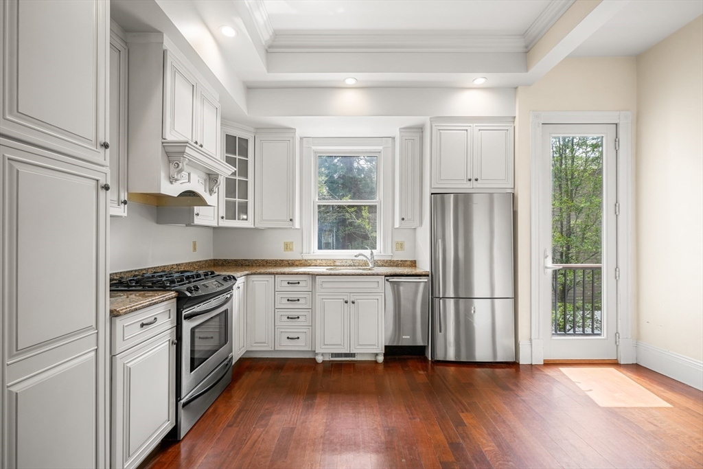 34 Spring St # 1