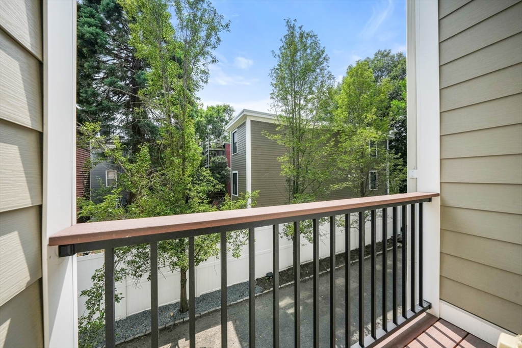 34 Spring St # 1