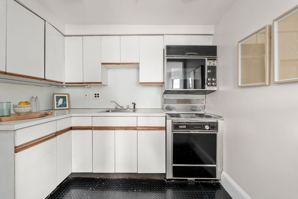 320 Commonwealth Ave # 32