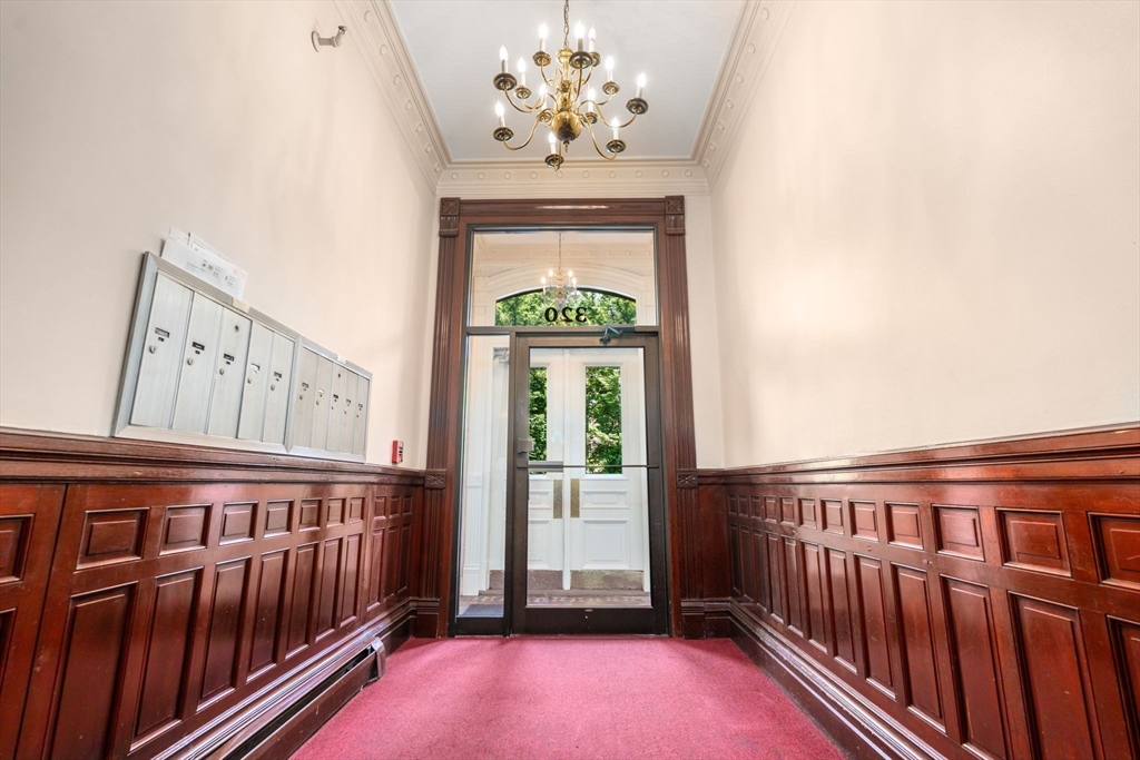 320 Commonwealth Ave # 32