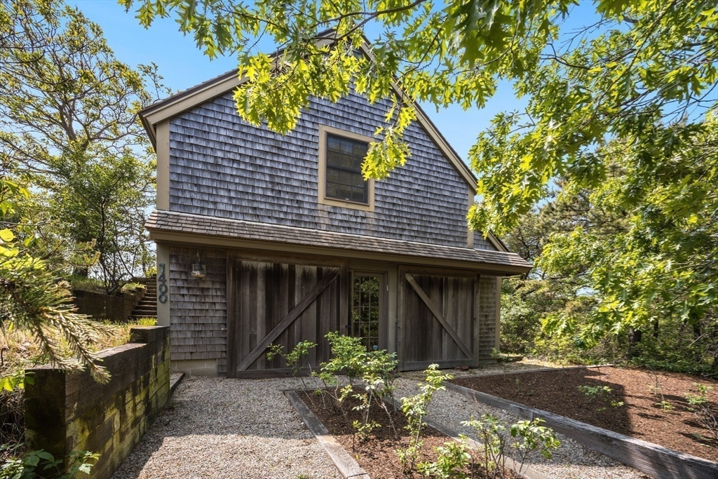 1400 Chequessett Neck Road