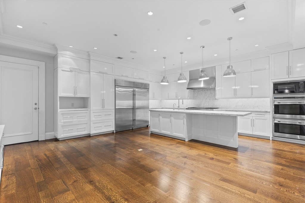 409 Commonwealth Ave