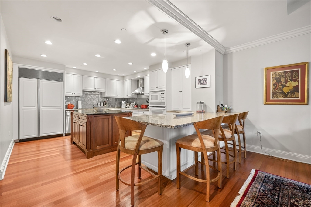 1 Huntington Ave # 603