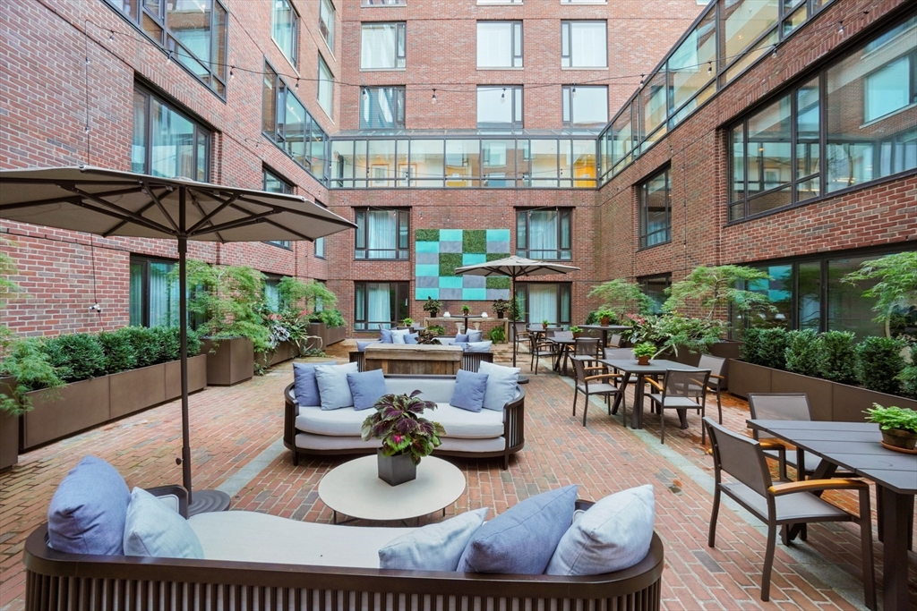 220 Boylston St # 9017