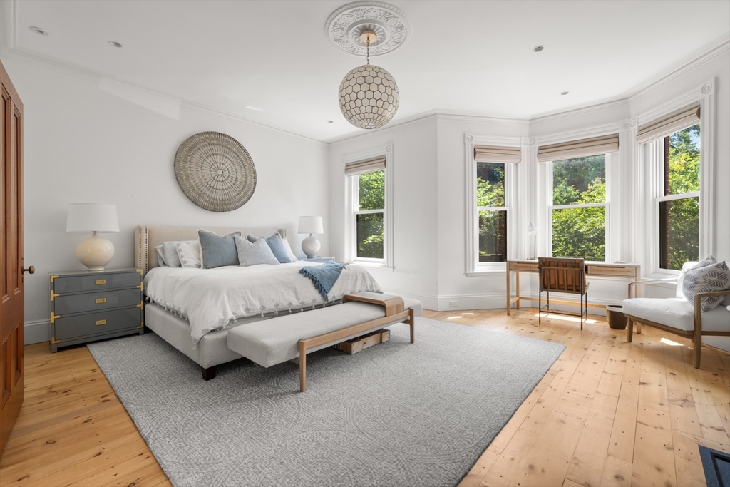 21 Claremont Park
