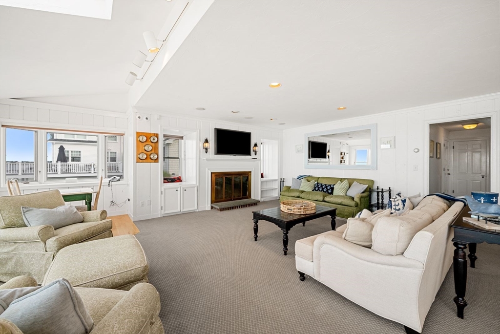 4 Priscilla Beach Rd