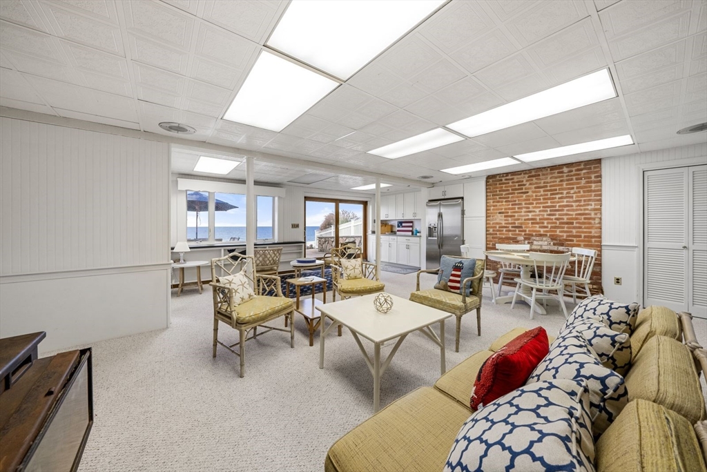 4 Priscilla Beach Rd