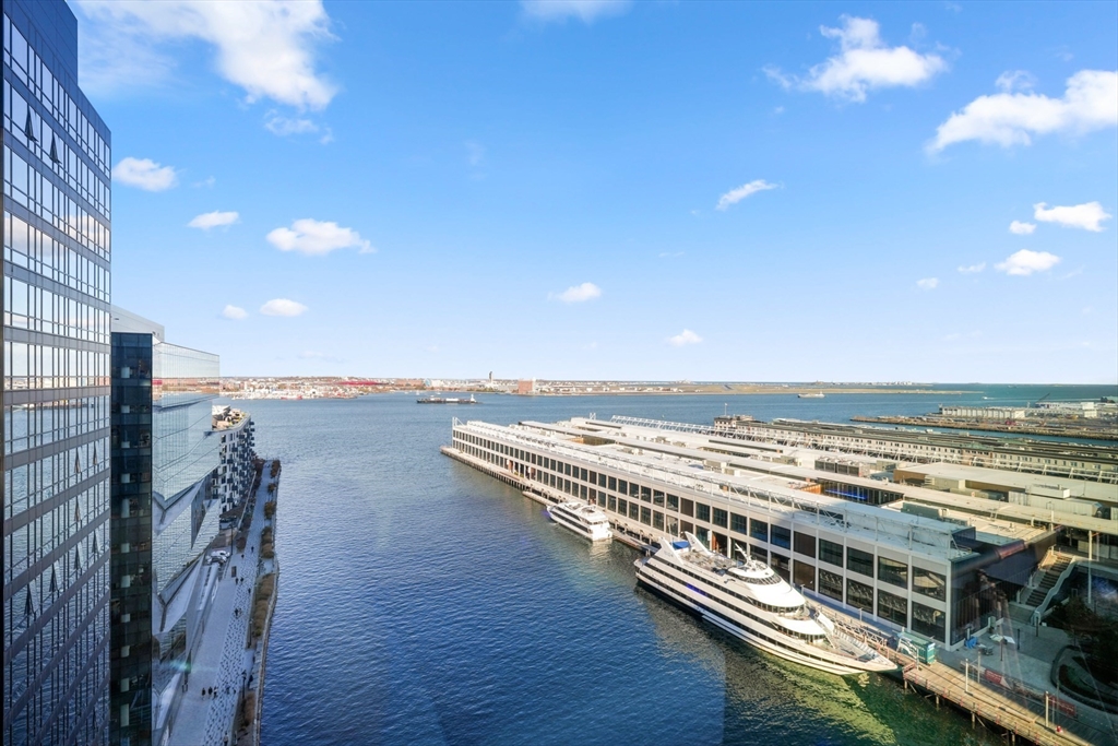 150 Seaport Blvd # 17C