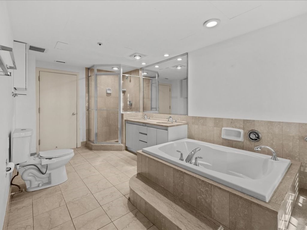 20 Rowes Wharf # 2 Unit: Townhouse 2