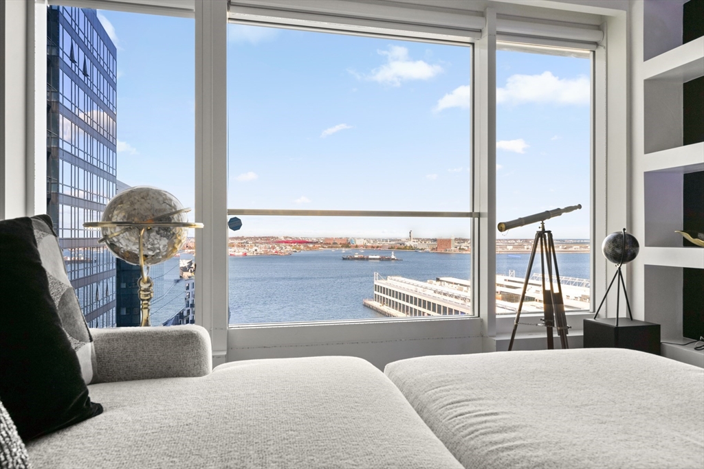 150 Seaport Blvd # 17C