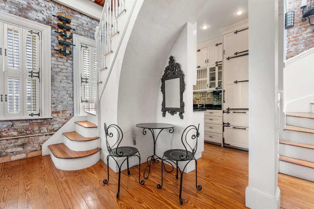 49 Grove St Unit: Penthouse