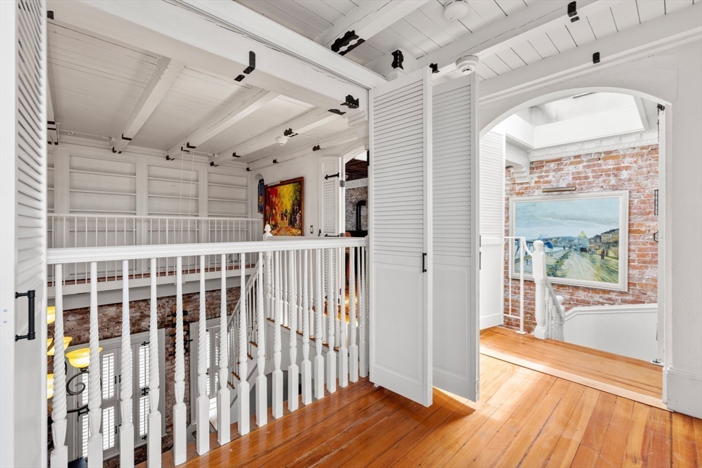 49 Grove St Unit: Penthouse