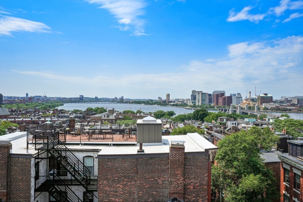 49 Grove St Unit: Penthouse