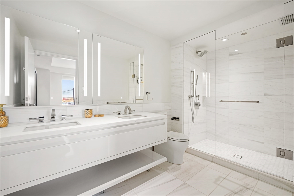 150 Seaport Blvd # 17C