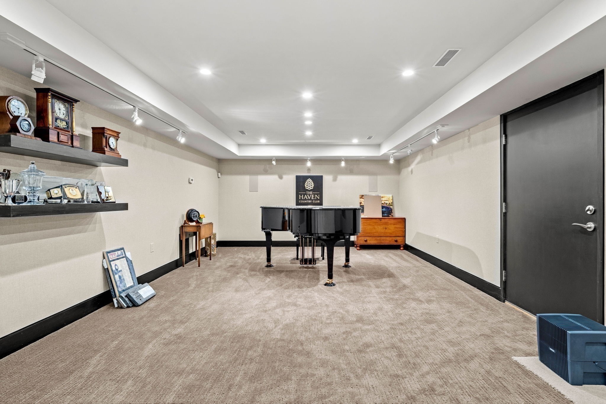 5 Redwood Cir