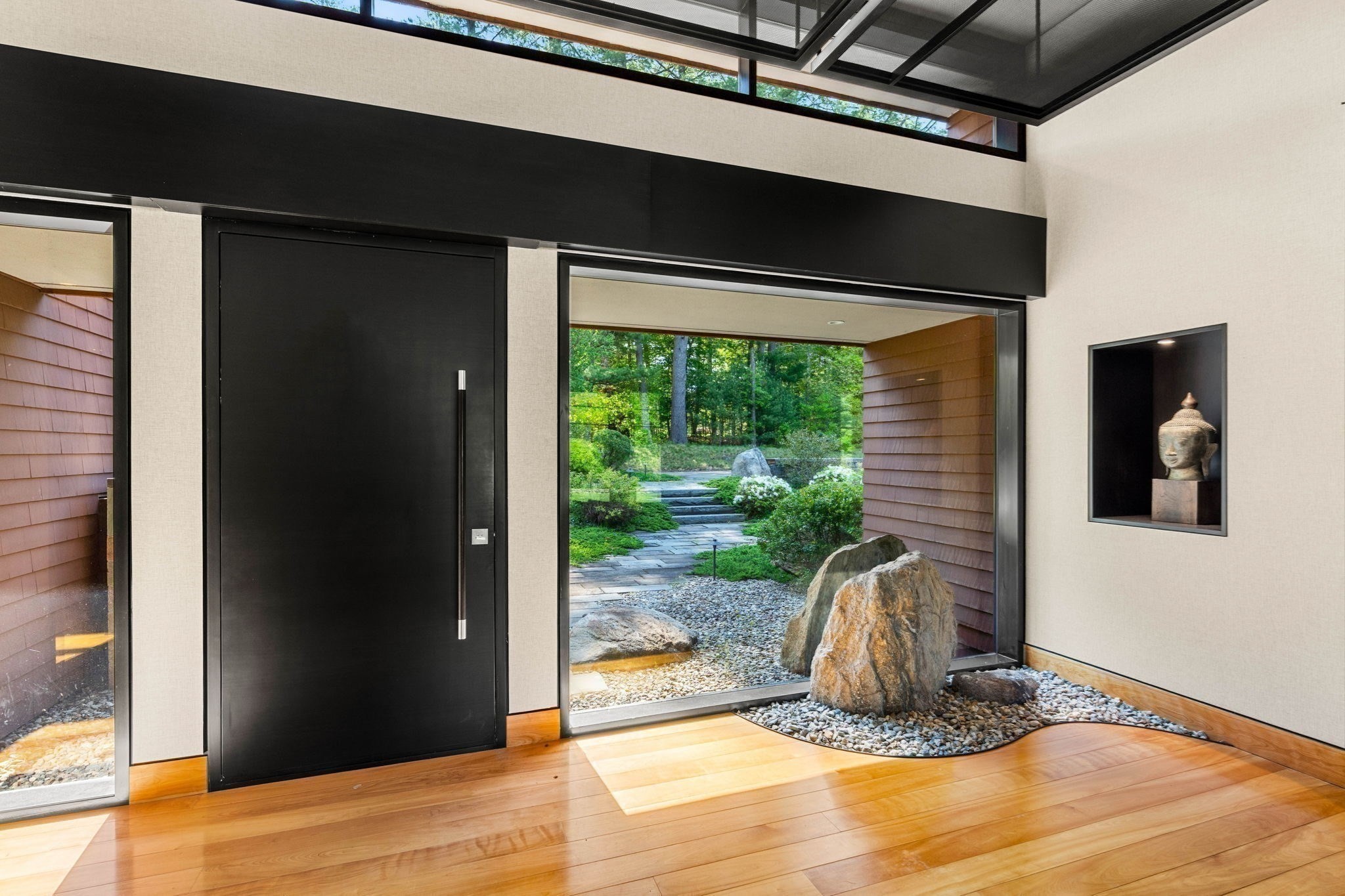 5 Redwood Cir