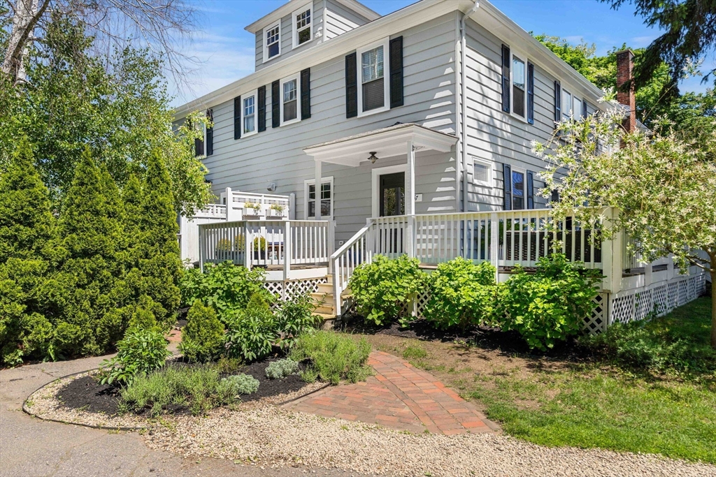 67 Humphrey St # 1