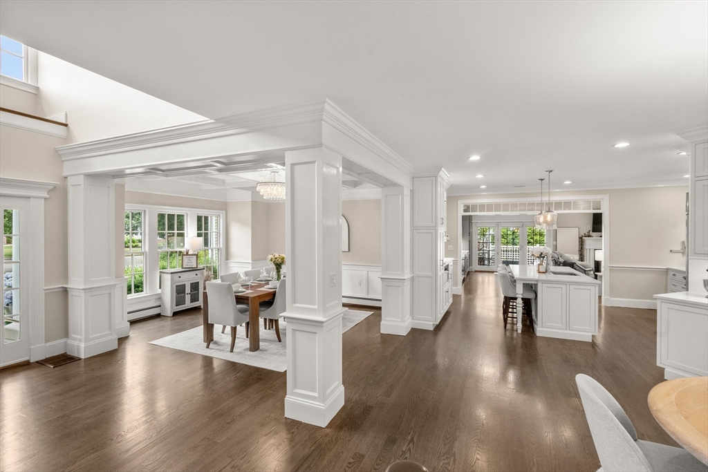120 Deerfield Ln