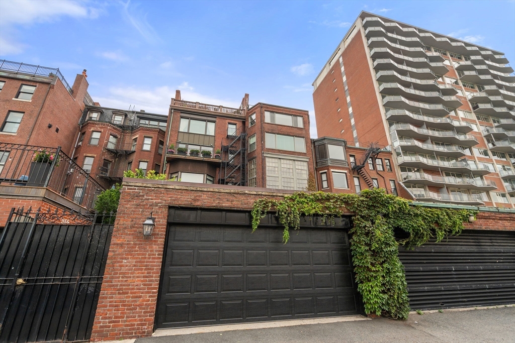 316 Beacon St # 4