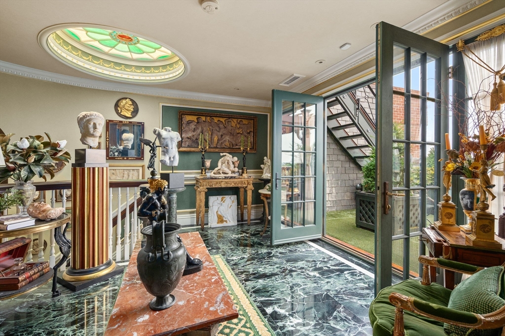 316 Beacon St # 4