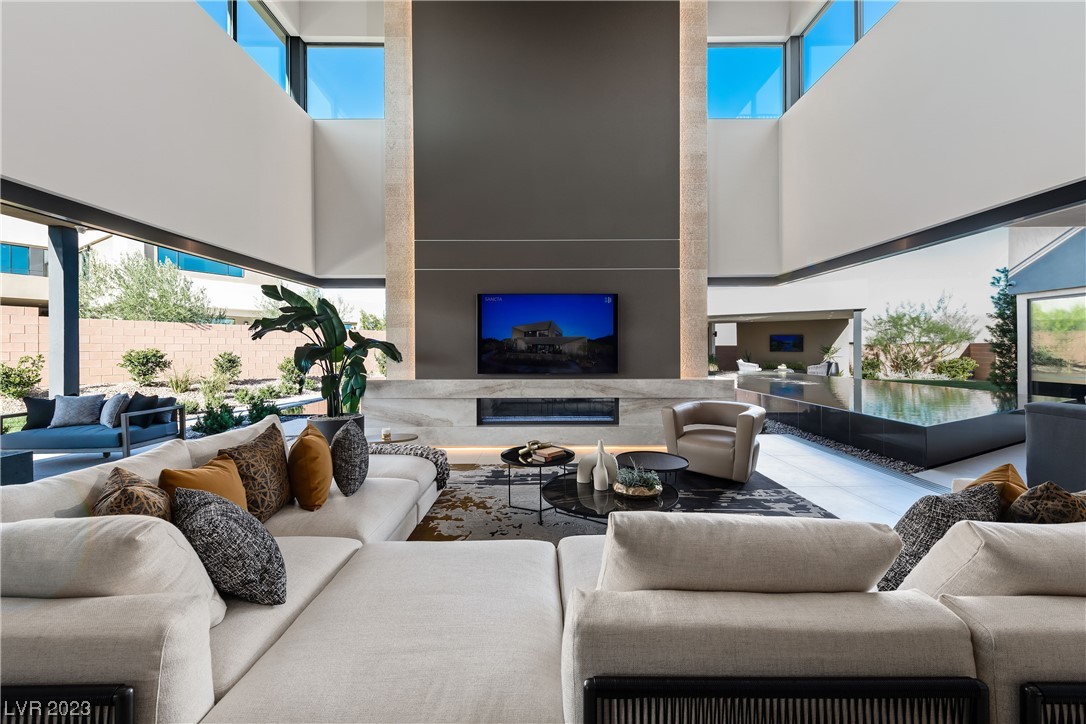 7087 Nomi Court