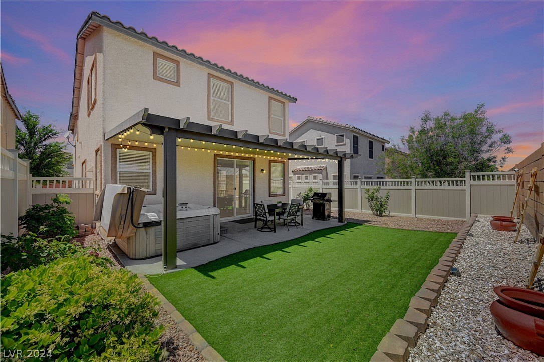 1152 Cactus Rock Street