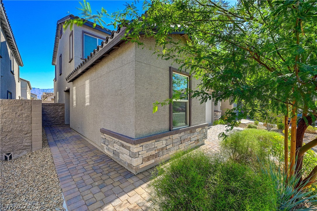 4348 Panoramic View Avenue
