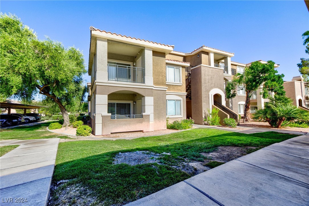2900 Sunridge Heights Parkway 933