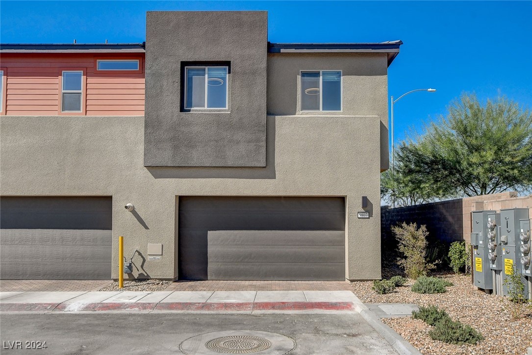 9807 Ravenstone Street