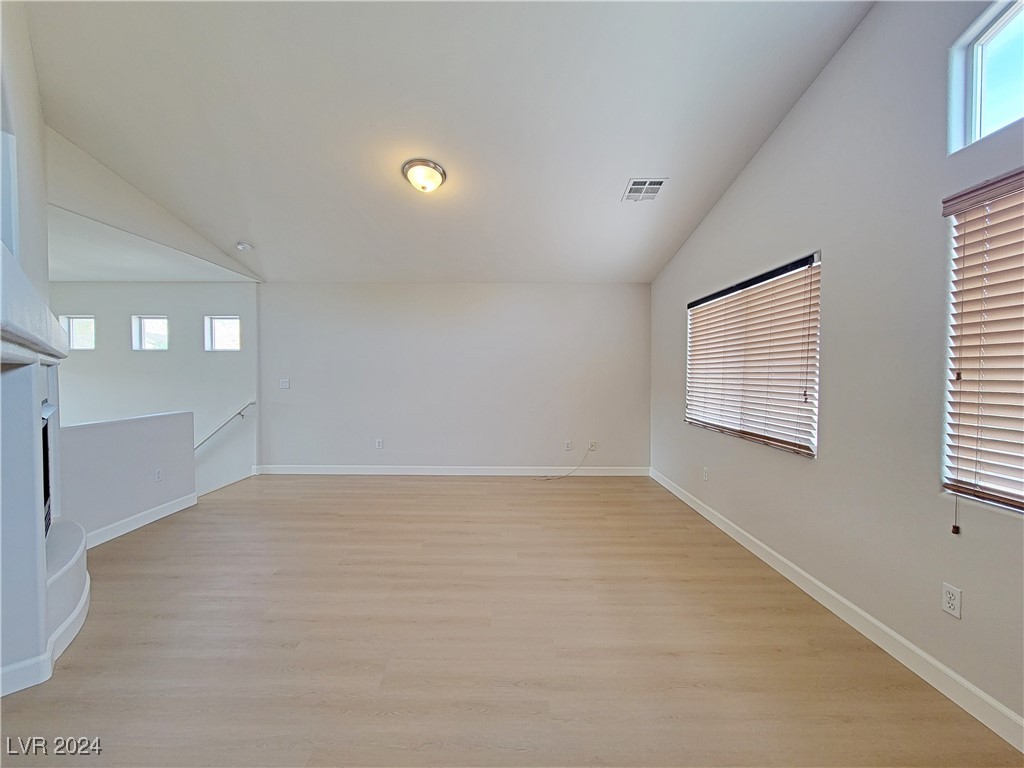 9180 Red Currant Avenue