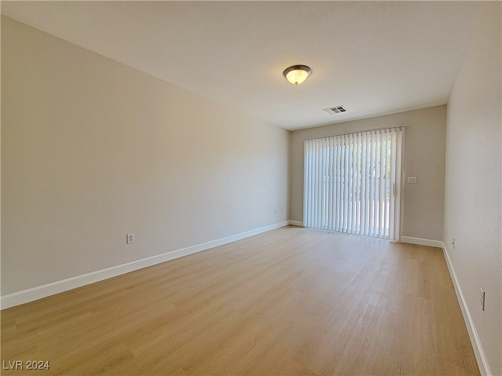 9180 Red Currant Avenue