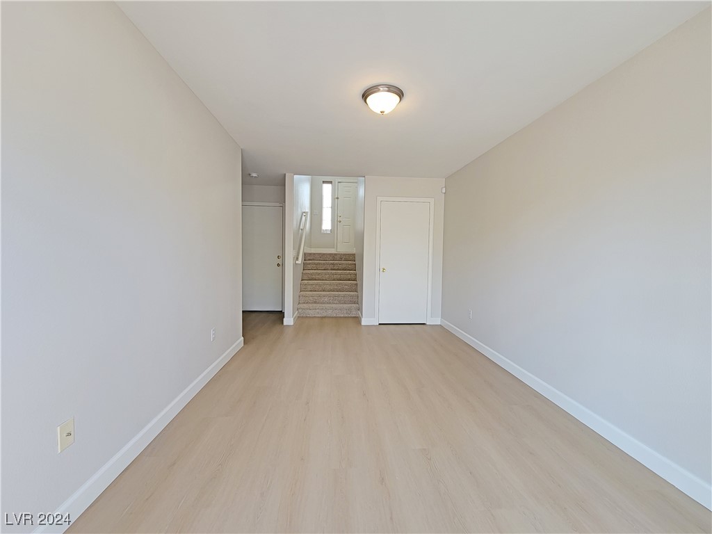 9180 Red Currant Avenue