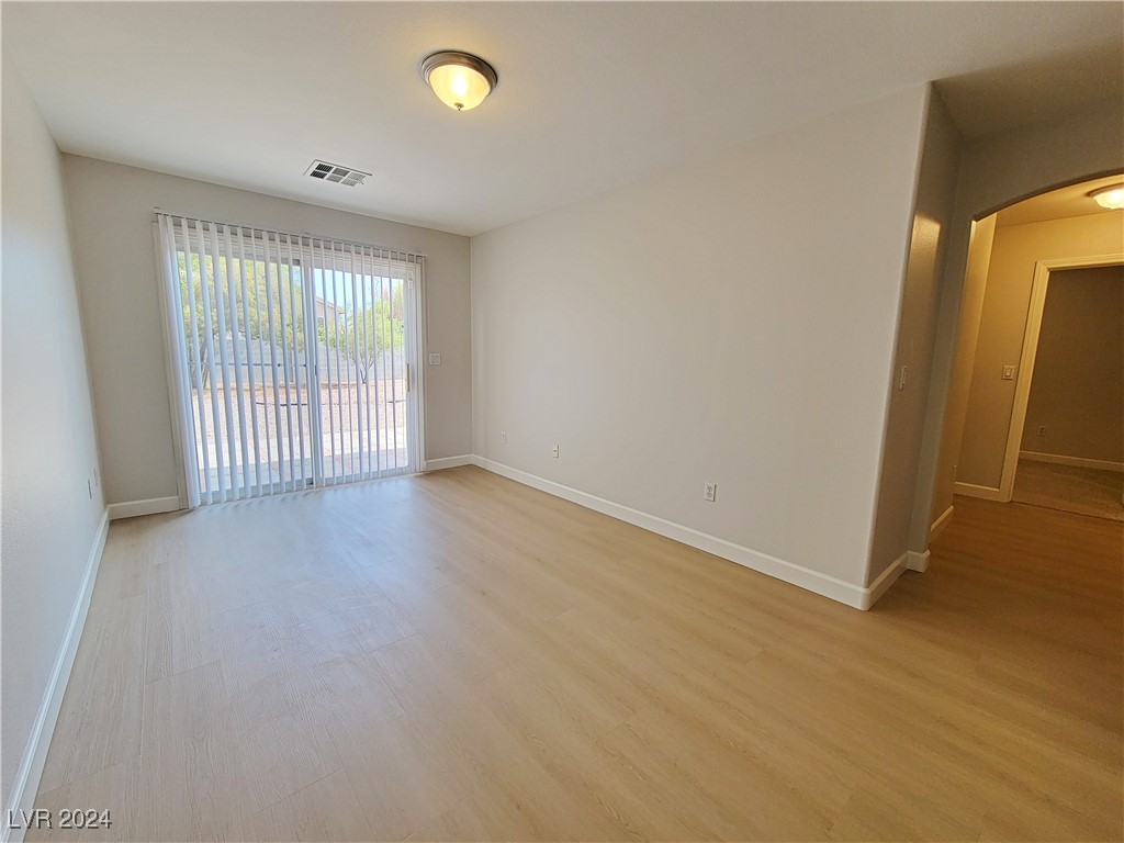 9180 Red Currant Avenue