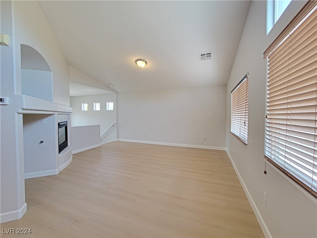 9180 Red Currant Avenue