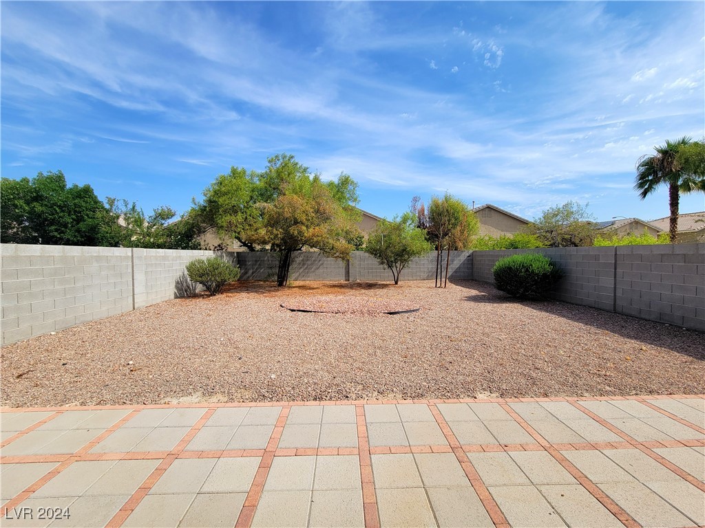 9180 Red Currant Avenue