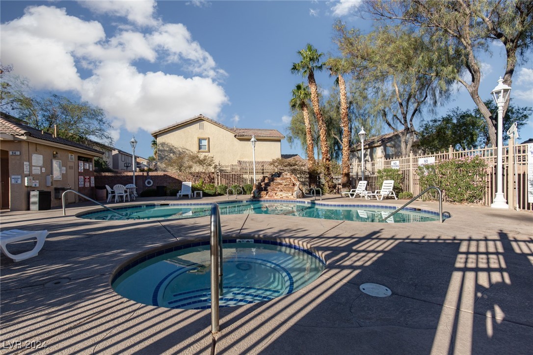 1477 Summer Glow Avenue