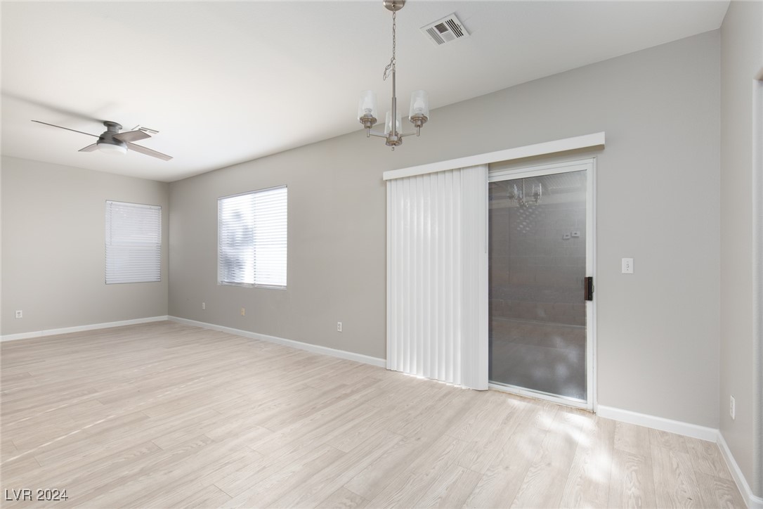 1477 Summer Glow Avenue