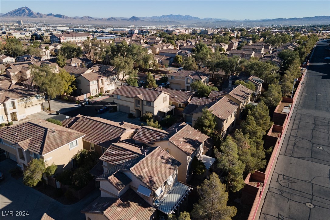 1477 Summer Glow Avenue