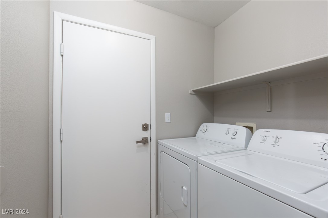 1477 Summer Glow Avenue