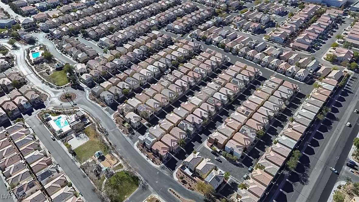 6641 Hurkling Stone Avenue