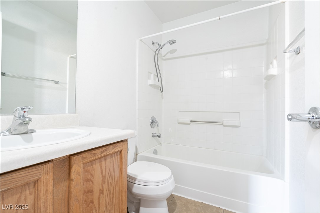 6641 Hurkling Stone Avenue