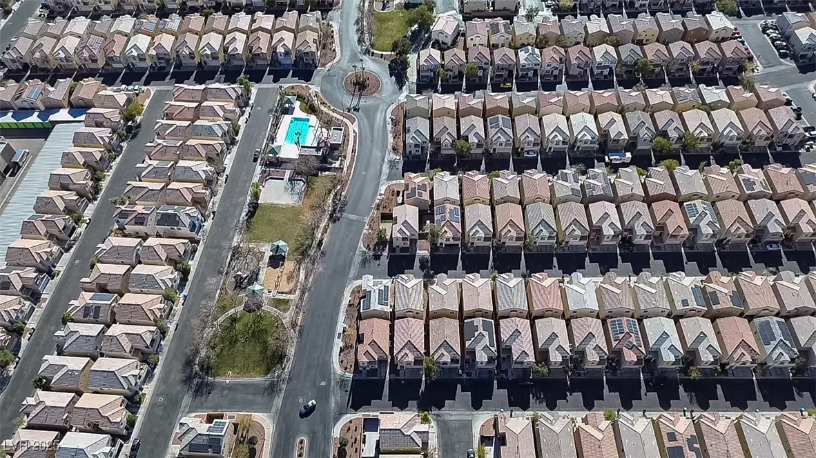 6641 Hurkling Stone Avenue