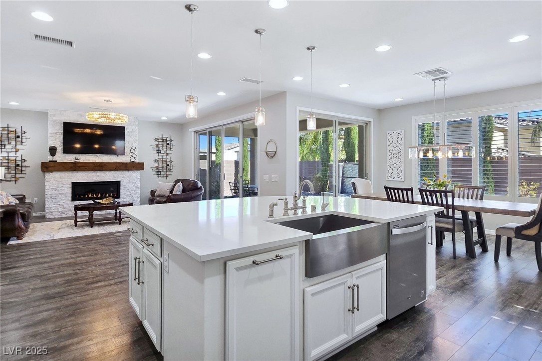 12846 Ringrose Street